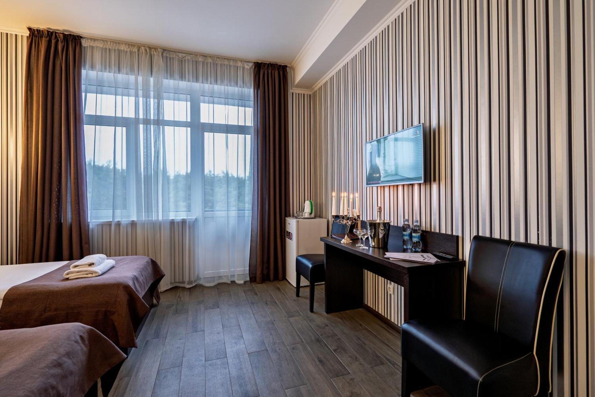 Congress Hotel Verhovina Petropavlovskaya Borshchagovka Exteriör bild