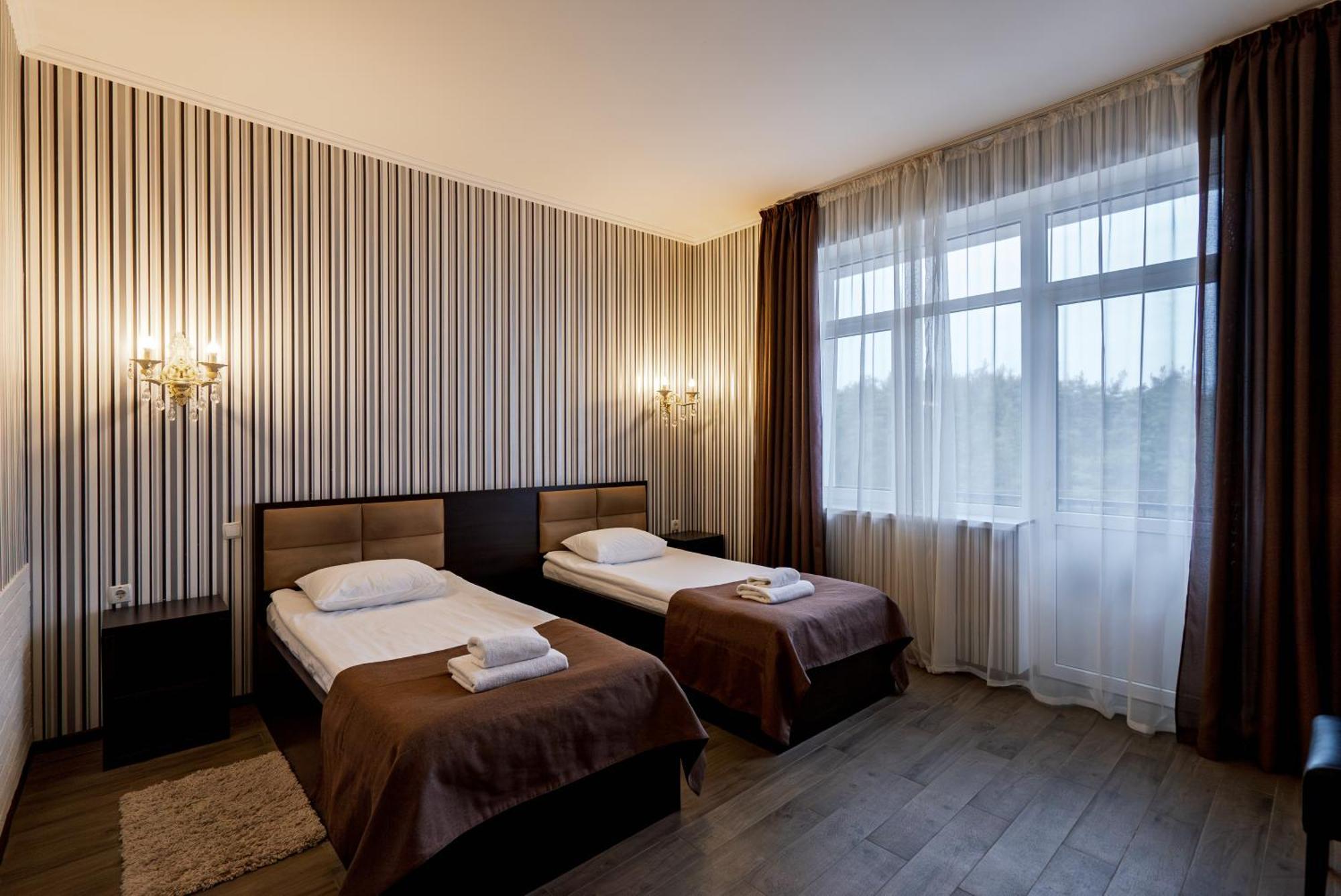 Congress Hotel Verhovina Petropavlovskaya Borshchagovka Exteriör bild