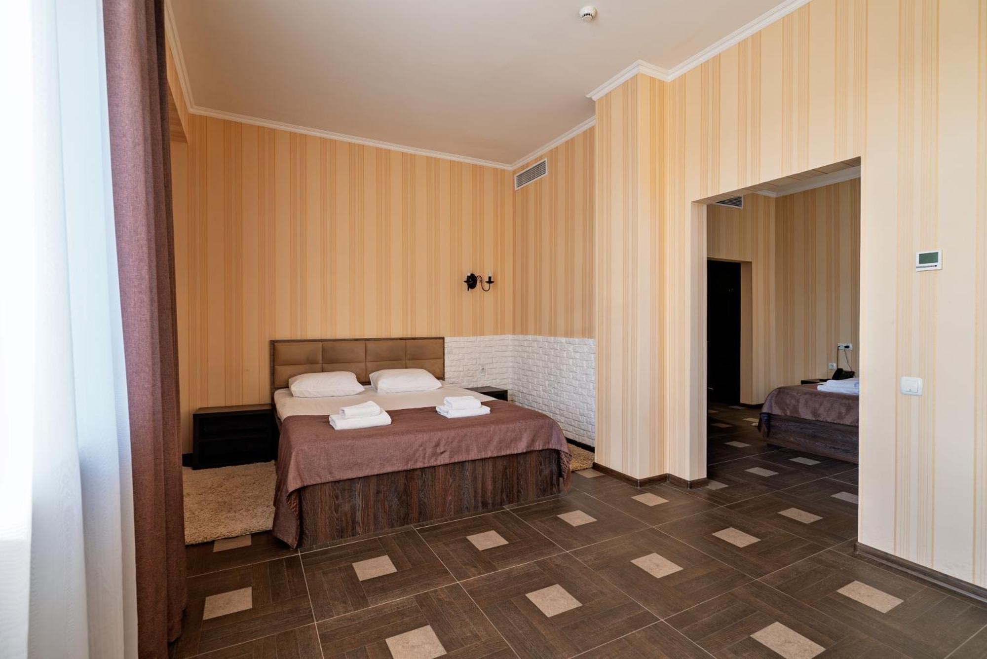 Congress Hotel Verhovina Petropavlovskaya Borshchagovka Exteriör bild