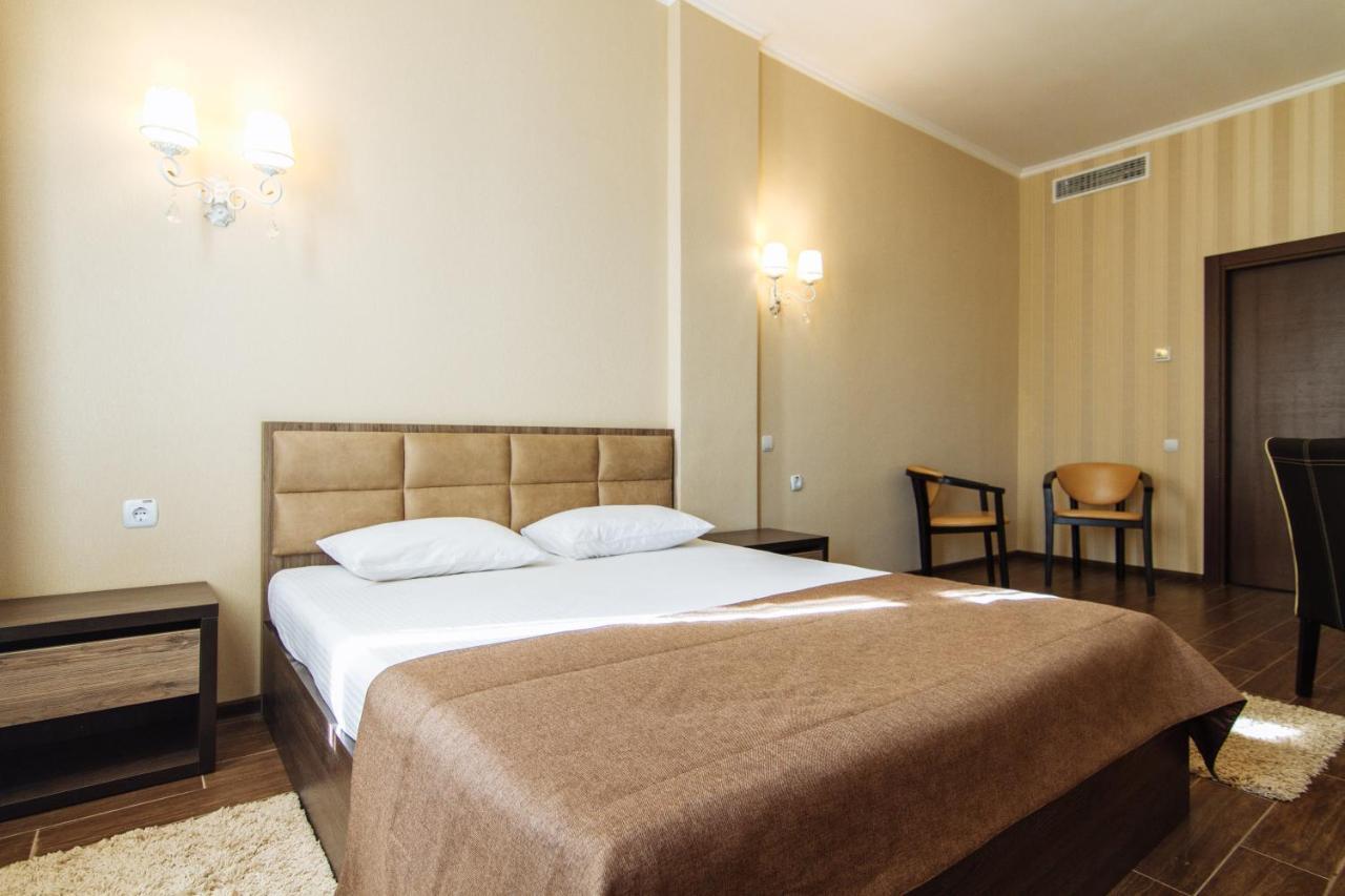 Congress Hotel Verhovina Petropavlovskaya Borshchagovka Exteriör bild