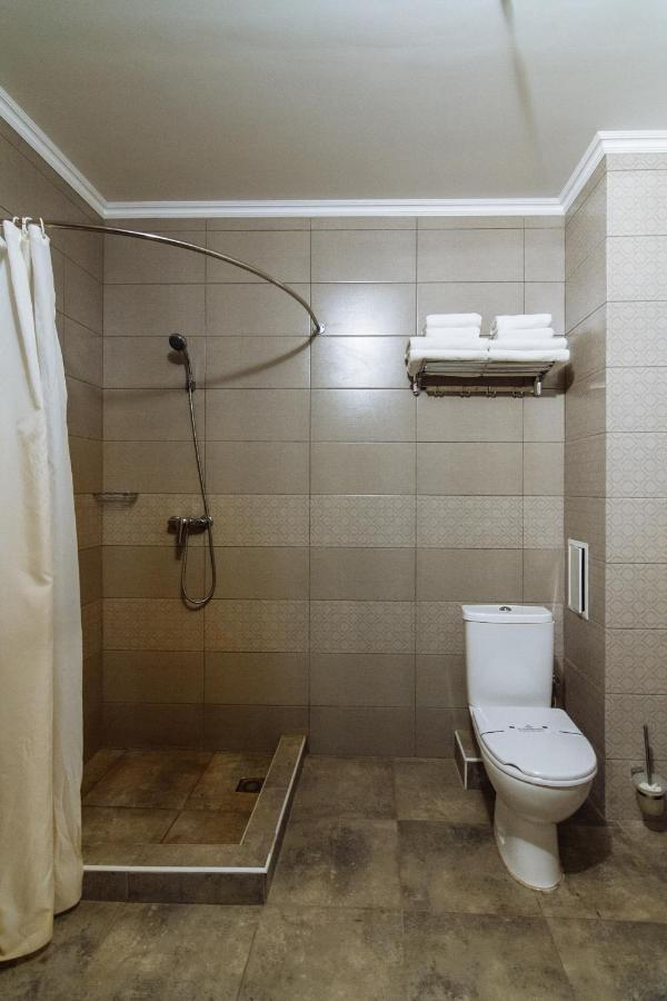 Congress Hotel Verhovina Petropavlovskaya Borshchagovka Exteriör bild